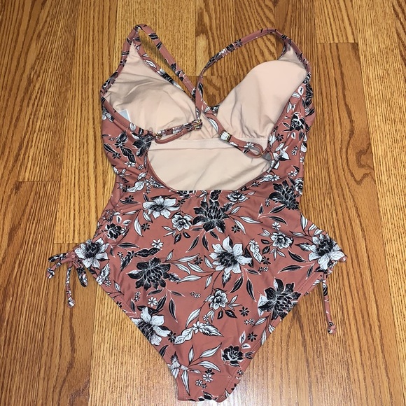 KONA SOL PINK FLORAL BATHING W/ PADDING - Picture 2 of 3